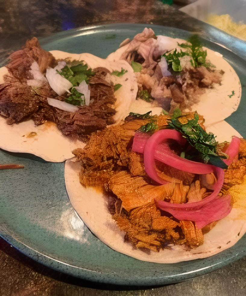 Mex'iik Tacos Barbacoa, Carnitas y Cochinita Pibil